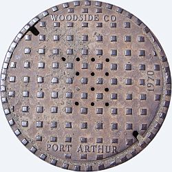 [Thunder Bay manhole cover]