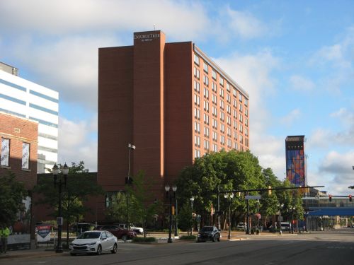 [Lansing DoubleTree Hotel]